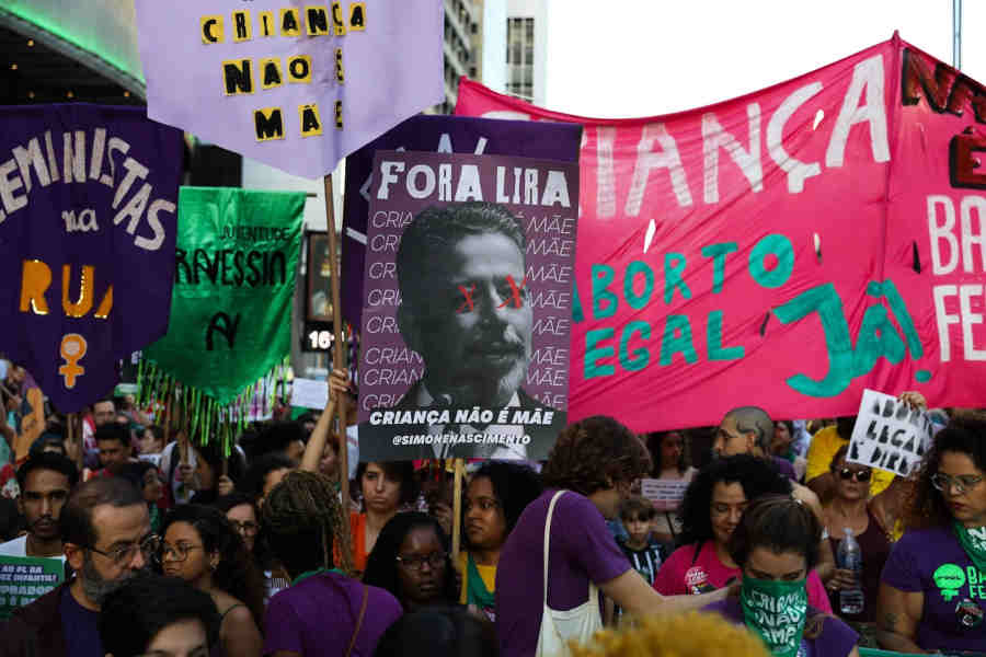 manifestacao contra pl do aborto fora lira